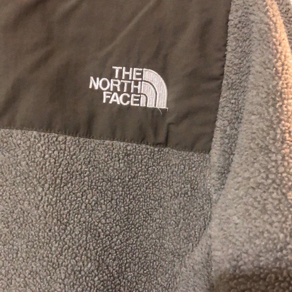 North Face - Picture 5 of 8